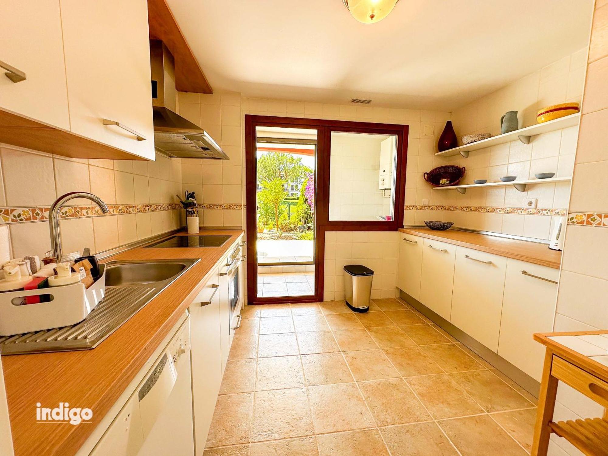 Modern Garden Apartment アヤモンテ エクステリア 写真